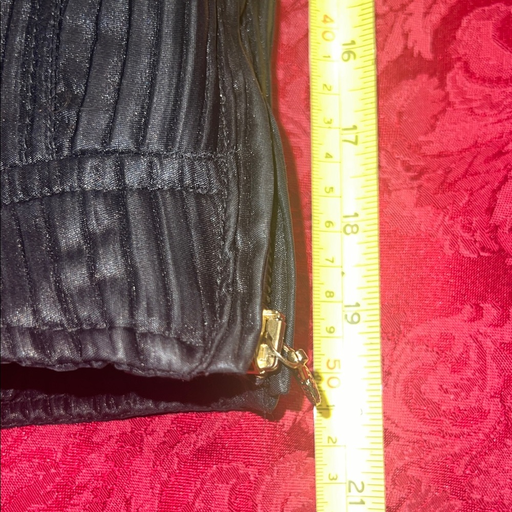 Vintage, New WOT Versace Black Quilted Zip-Front Moto Jacket with Gold Hardware - Picture 16 of 16
